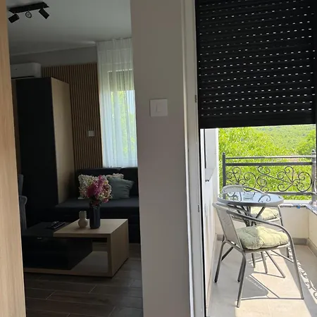 Lena Pool - 6 * 维尔蒂尼克