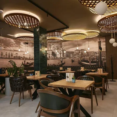 Lena Pool - 6 Apartman *