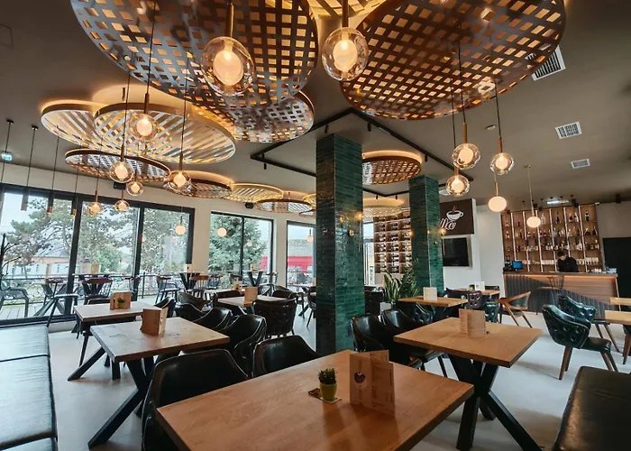 شقة Lena Pool - 6 *