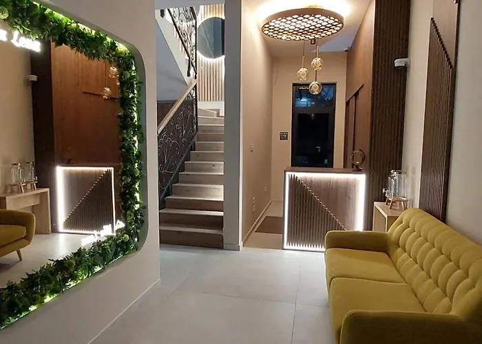 Lena Pool - 6 فردنيك